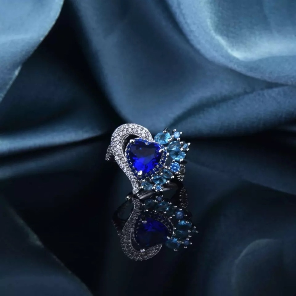 Blue Heart statement ring - Picture 6 of 6